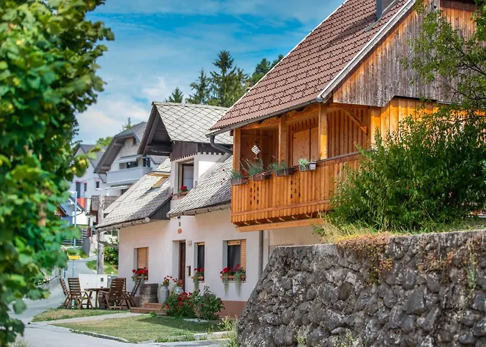 Stol Apartments